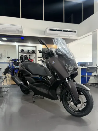 Xmax 300 ABS CONNECTED A PRONTA ENTREGA