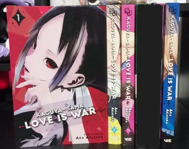 Kaguya-Sama: Love Is War (Vols. 1, 2, 11 e 20) [mangás em INGLÊS]