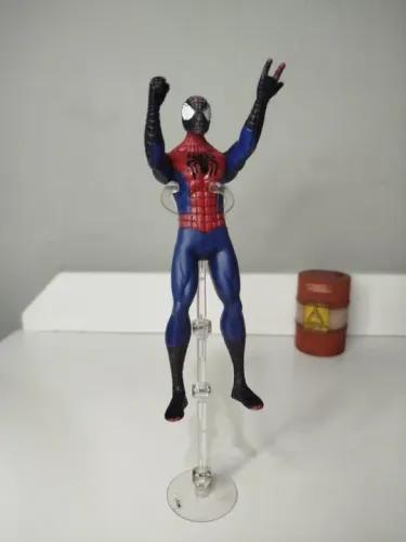 Boneco Homem aranha Hasbro 2015