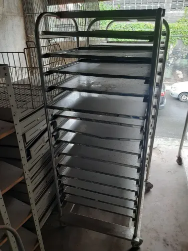 Armário esqueleto para alimentos