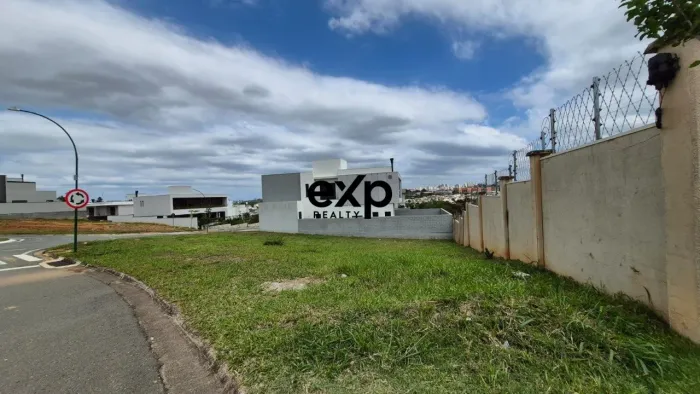ARBORAIS CONDOMÍNIO - 644 m² | Leve declive | Localização privilegiada - ALTO PADRÃO