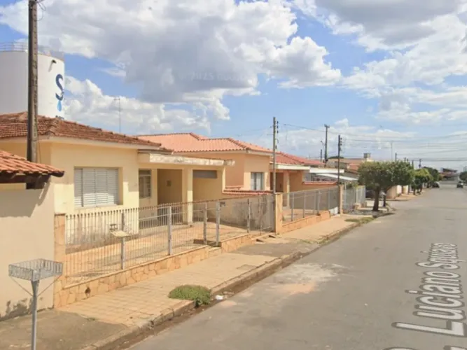 v50% da Nua Propriedade da Casa, a.t 276,00m², a.c 150,00m², Vargem Grande do Sul/SP