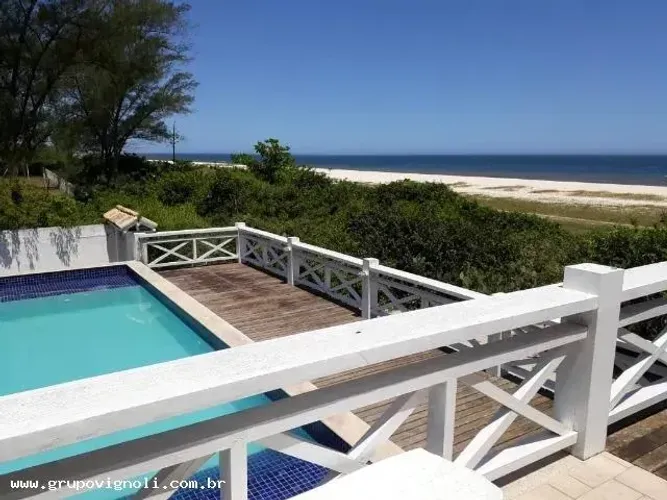 Pousada em Itaúna pé na areia Saquarema