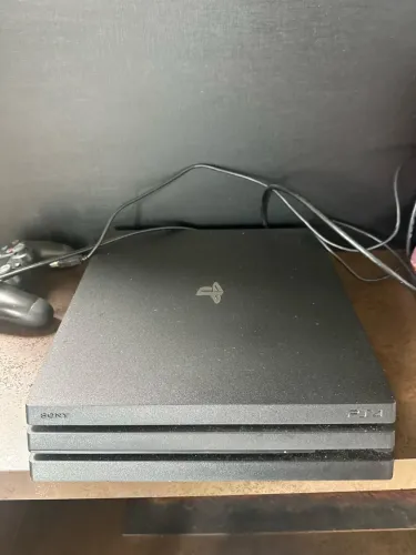 PlayStation 4 Pro CUH-7215B
