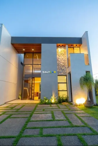 CASA DUPLEX NA MESSEJANA - 4 SUÍTES, 3 VAGAS - R$875.000,00
