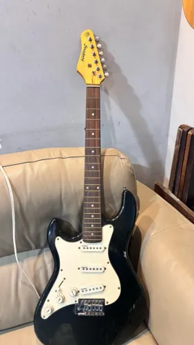 Guitarra Strinberg Canhoto com Avarias