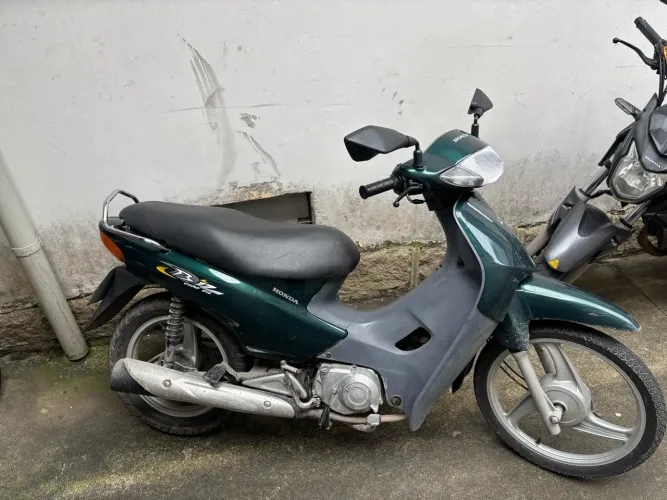 Honda C 100 Biz-es 2004