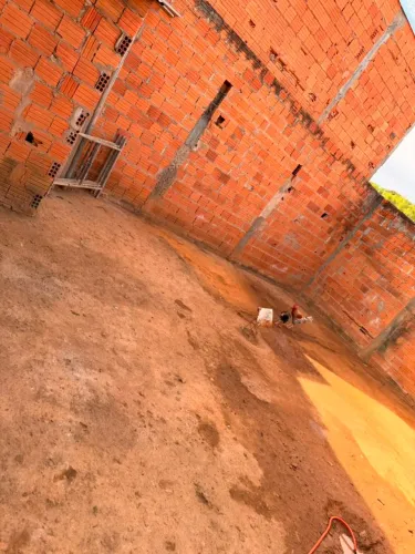 Vendo Lote Em Montes Claros Lote de 74,38 m Fica localizador no beco c chiquinho Guimaraes