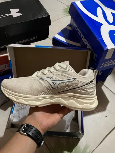 Tênis Mizuno Space 3 primeira linha