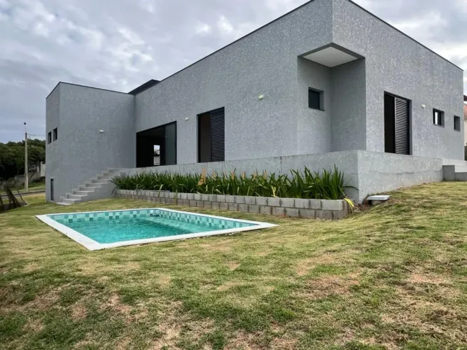 Casa à venda em Araçoiaba da Serra, Condomínio Village Ipanema, com 3 suítes, com 260 m²