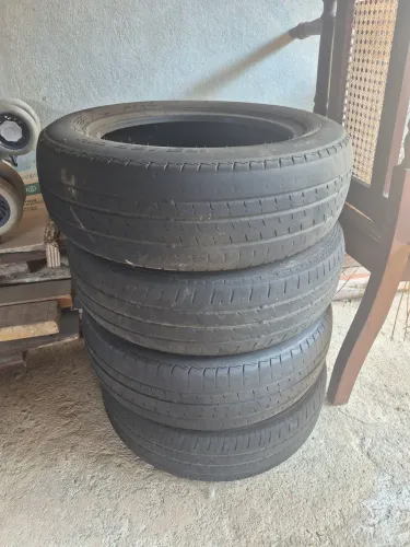 4 Pneus 175/65 R14 82H
