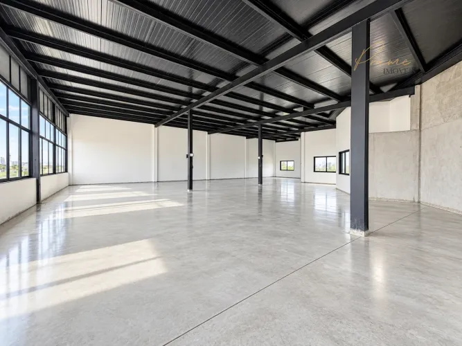 Sala comercial, com 350m², Morada de Laranjeiras, R$ 15.000.