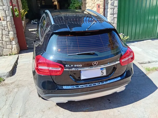 Mercedes-Benz GLA 200 Adv. 1.6/1.6 TB 16V Flex Aut. 2016
