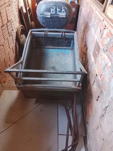 Troca-se essa Carrocinha 