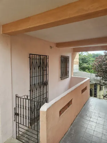 ALUGO CASA