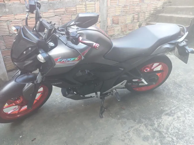 YAMAHA Fazer FZ15 Connected Flex