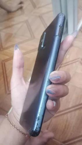 Celular usado,estado bom ! 