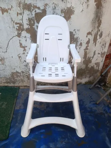 CADEIRA PARA CRIANÇA COMER NA MESA