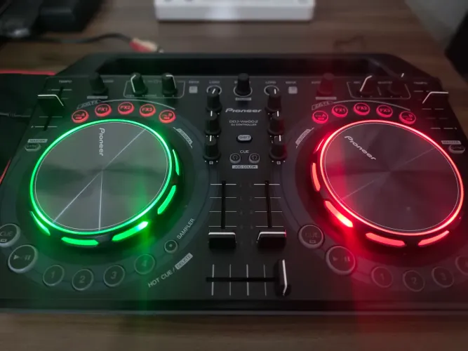 Controladora Pioneer DDJ WEGO 2