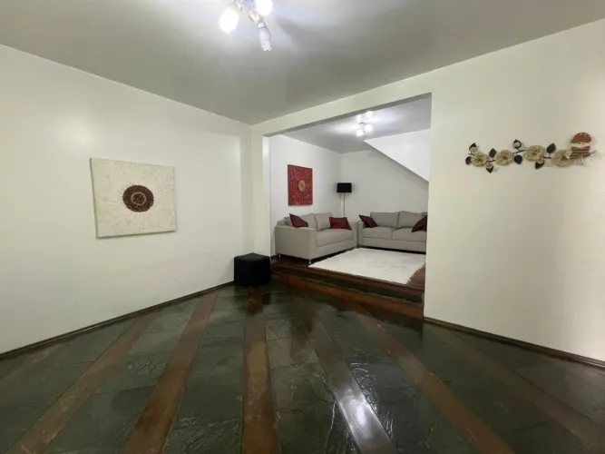 Sobrado com 3 quartos para venda e locação, 220 m² na Vila Pires - Santo André/SP