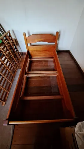 Cama solteiro madeira maciça