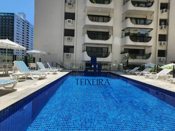 Cobertura a venda na praia das Pitangueiras, 4 dormitórios, piscina privativa, 2 vagas de