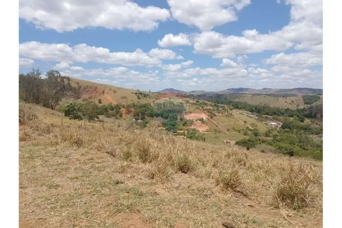 CHACARA EM PONTAL EXCELENTE OPORTUNIDADE
