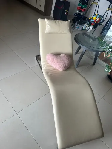 Chaise Cromada Em Couro Bege da marca Florense 