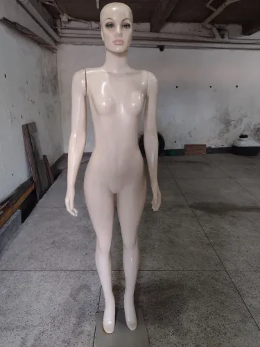 Quatro Manequins