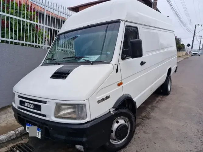 Iveco Daily Furgão Longo 49.1 8V2 2.8 120cv Diesel Mec. 2001