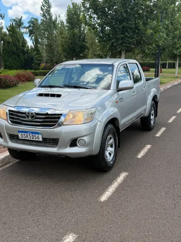 Toyota Hilux CD D4-d 4X4 3.0 TDI Dies. Mec. 2013