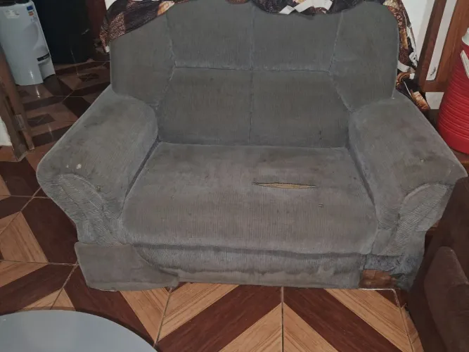 Vendo esse dois sofa por 150