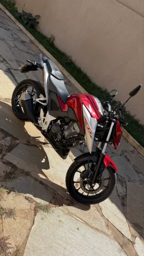 CB 300F Twister