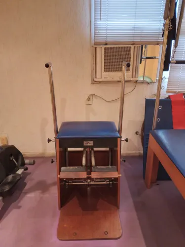 Vendo equipamentos de pilates e local