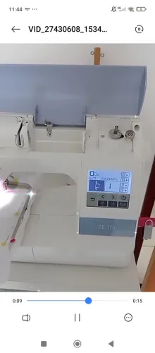 Bordadeira eletrônica