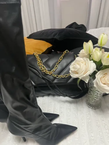 Bota Arezzo nova 37 cano alto e salto