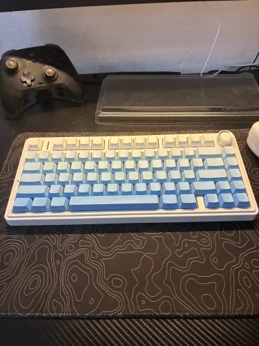 Teclado aula f75