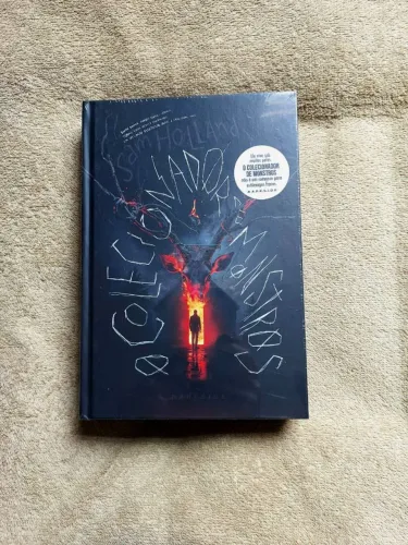 Livro - O colecionador de monstros- Sam Holland