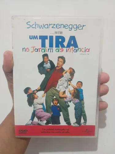 Dvd um tira no jardim de infância 