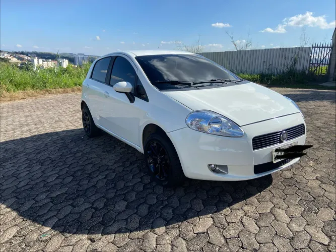 Fiat Punto Essence Dualogic 1.6 Flex 16V 5P 2012