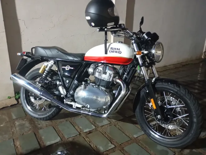Escapamento esportivo Royal enfild interceptor 650