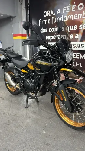 ROYAL ENFIELD HIMALAYAN 450 ANO MODELO 25/25 - À VENDA