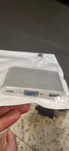 Adaptador USB-C para multiportas VGA 