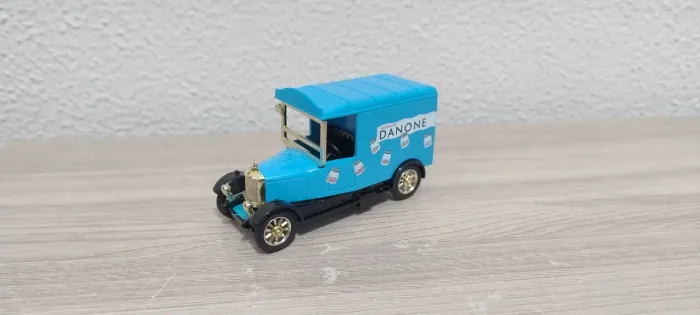 Miniatura Ford Modelo T 1920 Danone - Corgi