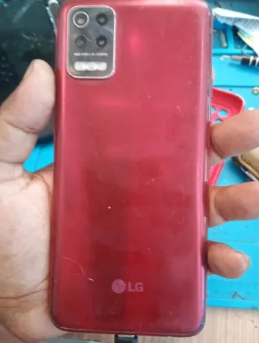 LG k62 apenas trincado