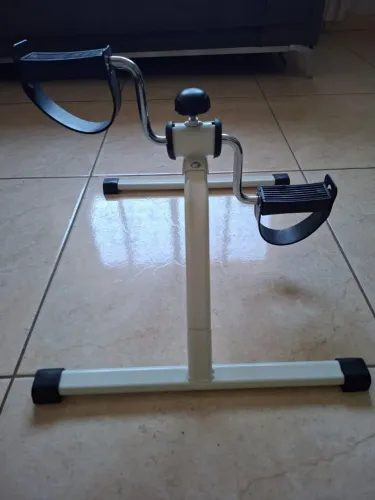 Mini bicicleta ergometrica