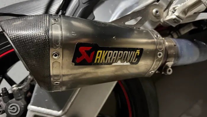 Ponteira Akrapovic - BMW S1000rr