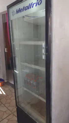 Vendo se este freezer expositor grande para seu comércio ficar organizado 1599