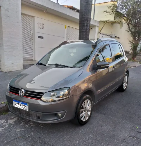 Volkswagen Fox 1.0 MI Total Flex 8V 5P 2012
