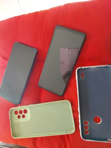 Sucata de celular, pra aproveitar peças